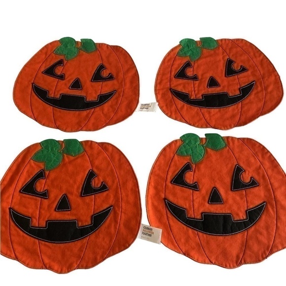 Halloween table mats set of 4 - Picture 1 of 9